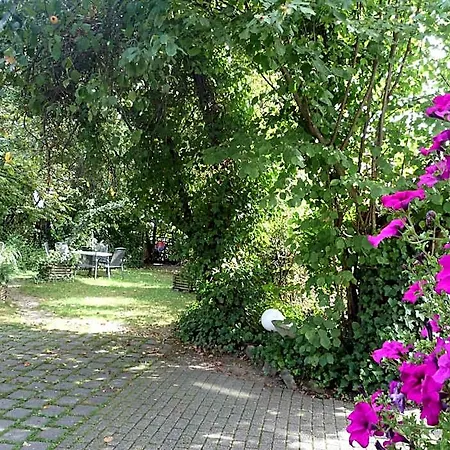 Biozertifiziertes Hoepfigheimer Hof Mit Wein-shop *