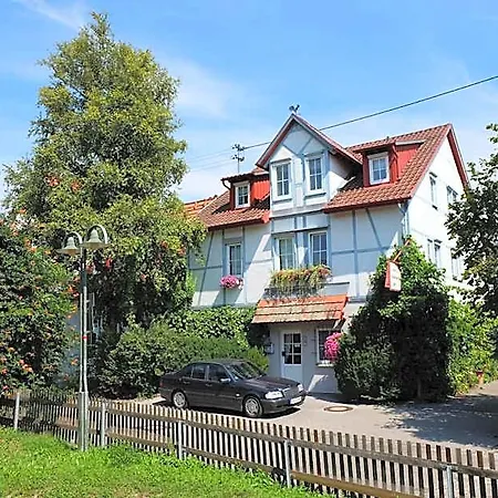 Biozertifiziertes Hoepfigheimer Hof Mit Wein-shop *